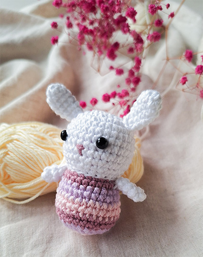 mini króliczek amigurumi na wielkanoc darmowy schemat po polsku