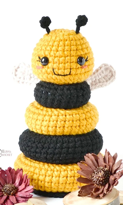 układanka dla dzieci wieża pszczółka na szydełku amigurumi